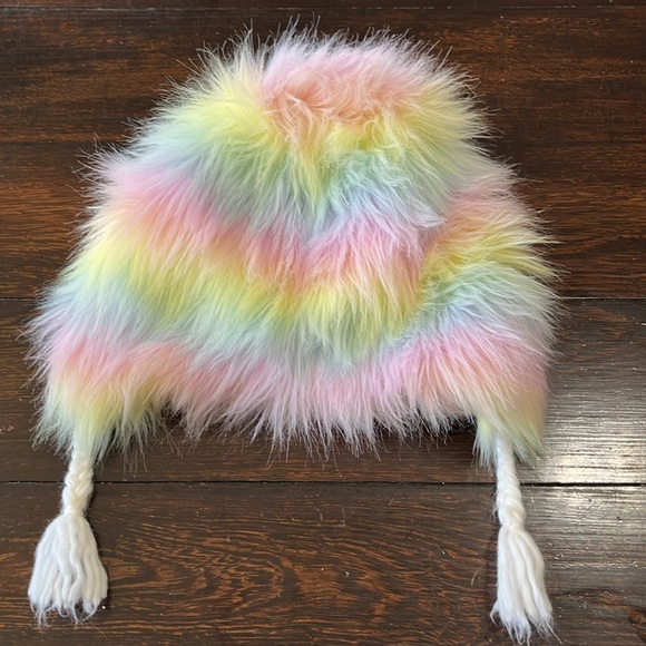 Unicorn 🦄 winter hat - Picture 3 of 6